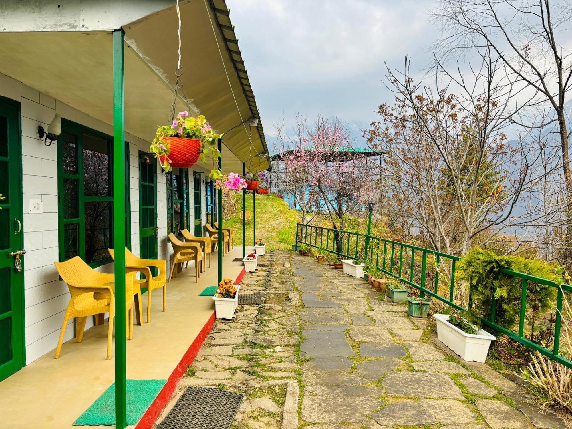 Himalayan High, Auli, By Himalayan Eco Lodges Joshīmath Exteriör bild