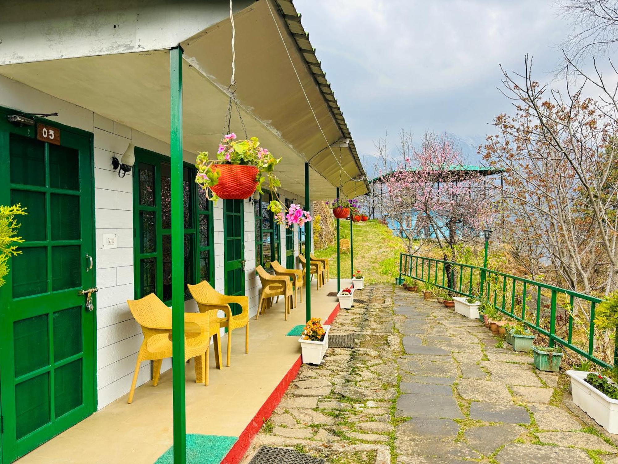 Himalayan High, Auli, By Himalayan Eco Lodges Joshīmath Exteriör bild