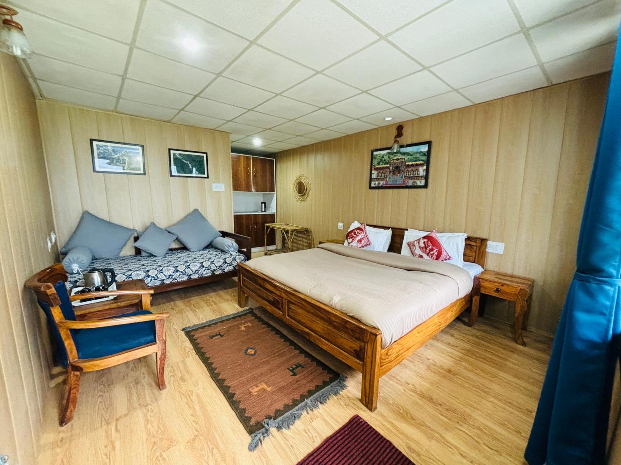 Himalayan High, Auli, By Himalayan Eco Lodges Joshīmath Exteriör bild