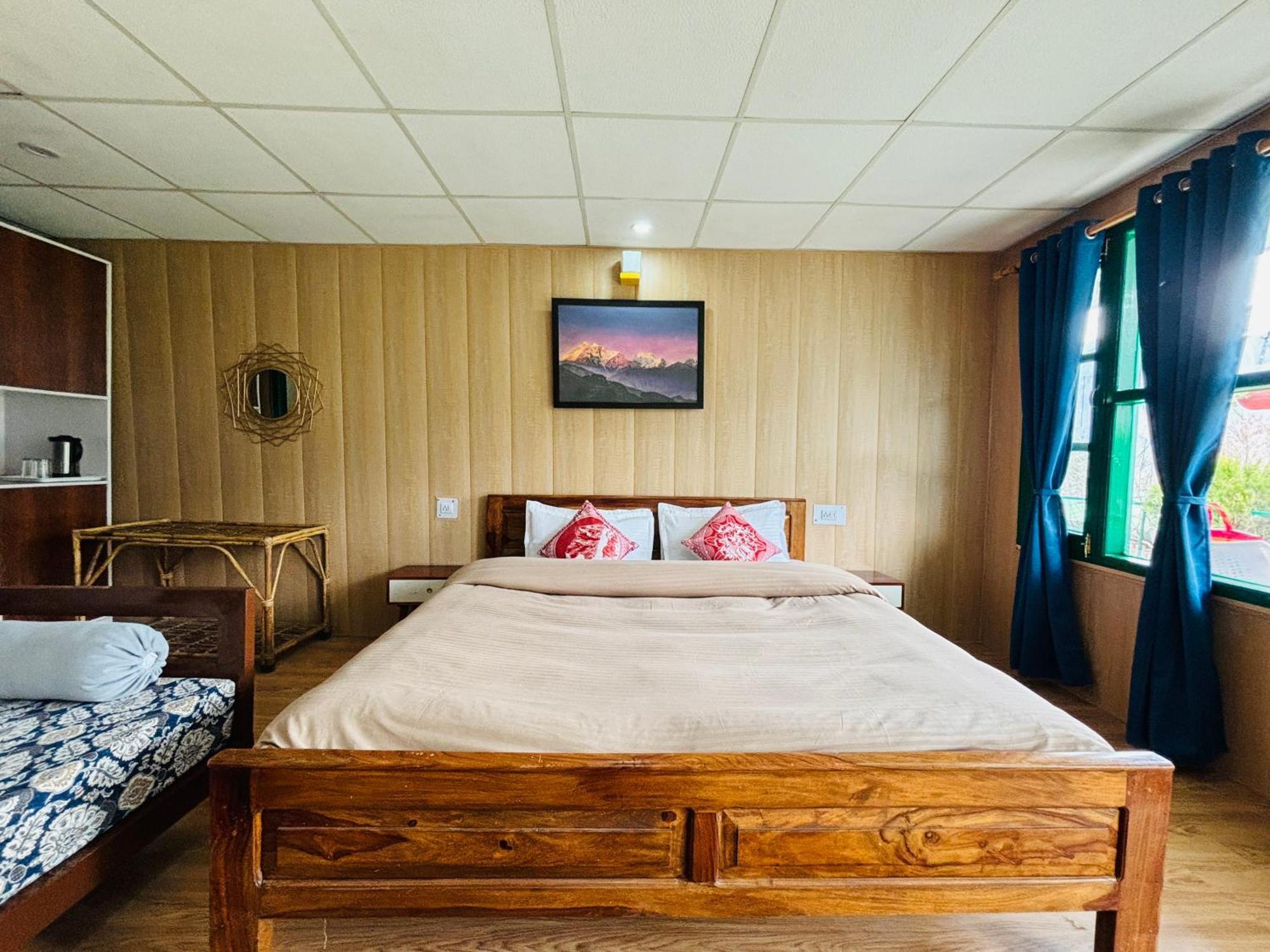 Himalayan High, Auli, By Himalayan Eco Lodges Joshīmath Exteriör bild