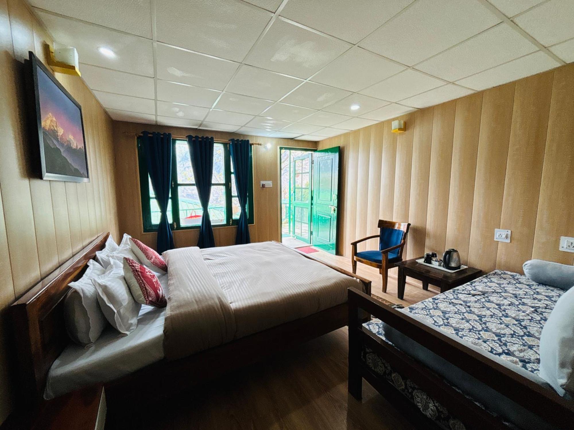 Himalayan High, Auli, By Himalayan Eco Lodges Joshīmath Exteriör bild